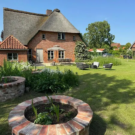 Design Hideaway On The Lauenburg District Schmilau